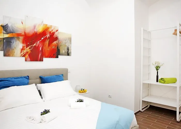 Castel Sant Angelo's Harmonious Apartament