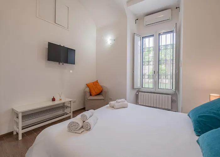 Castel Sant Angelo'S Harmonious Apartment